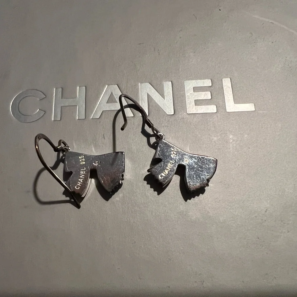 Vintage Sterling Silver Chanel Bow Earrings - Picture 2 of 3